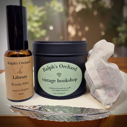 Bookish evening gift set