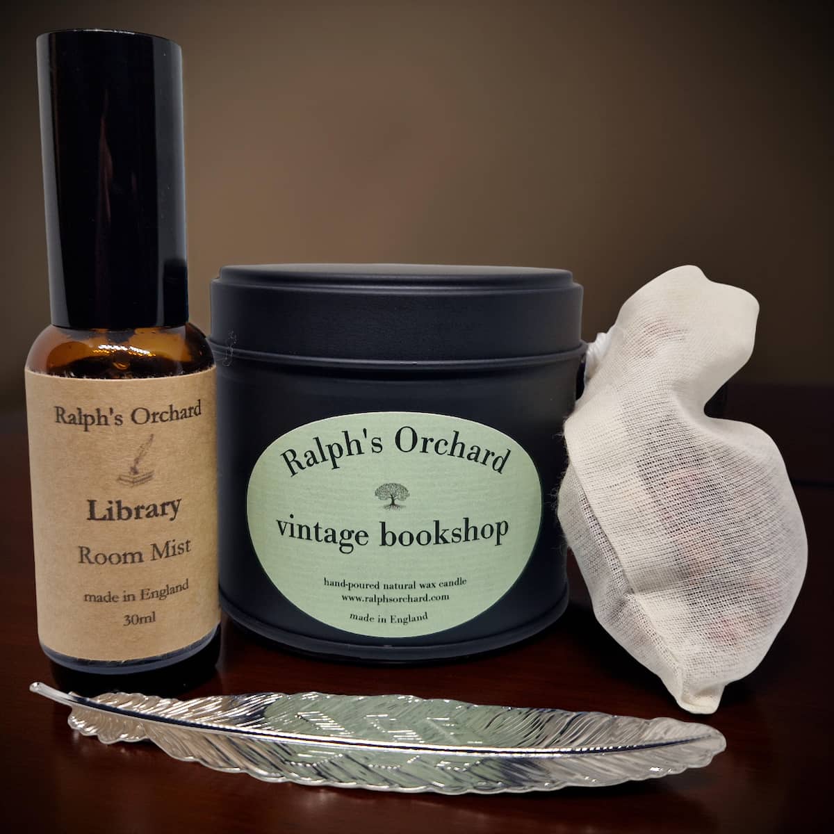 Bookish evening gift set