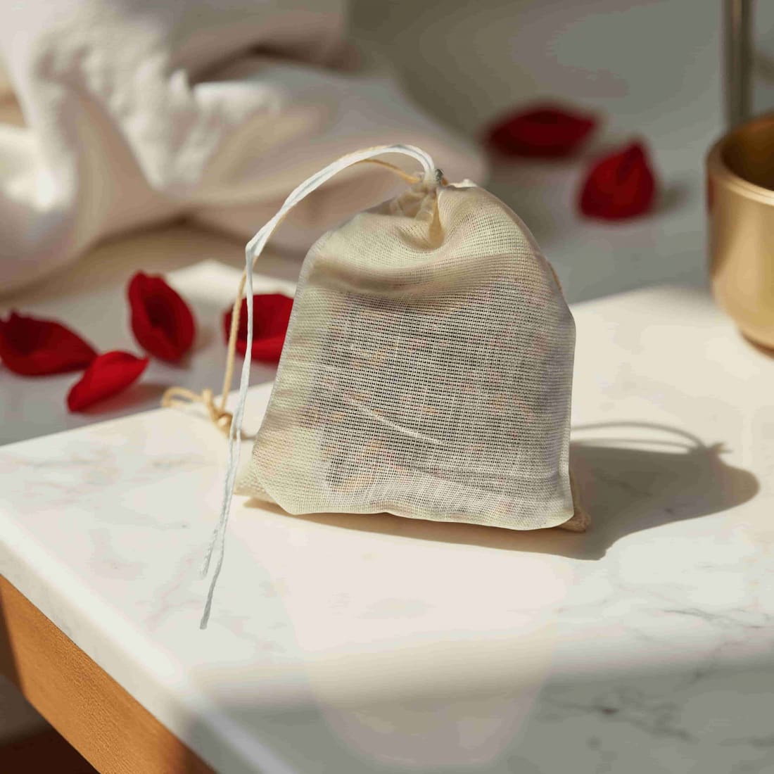 Smoky Rose Wardrobe Sachet with Mineral Salts - Natural Scent Diffuser