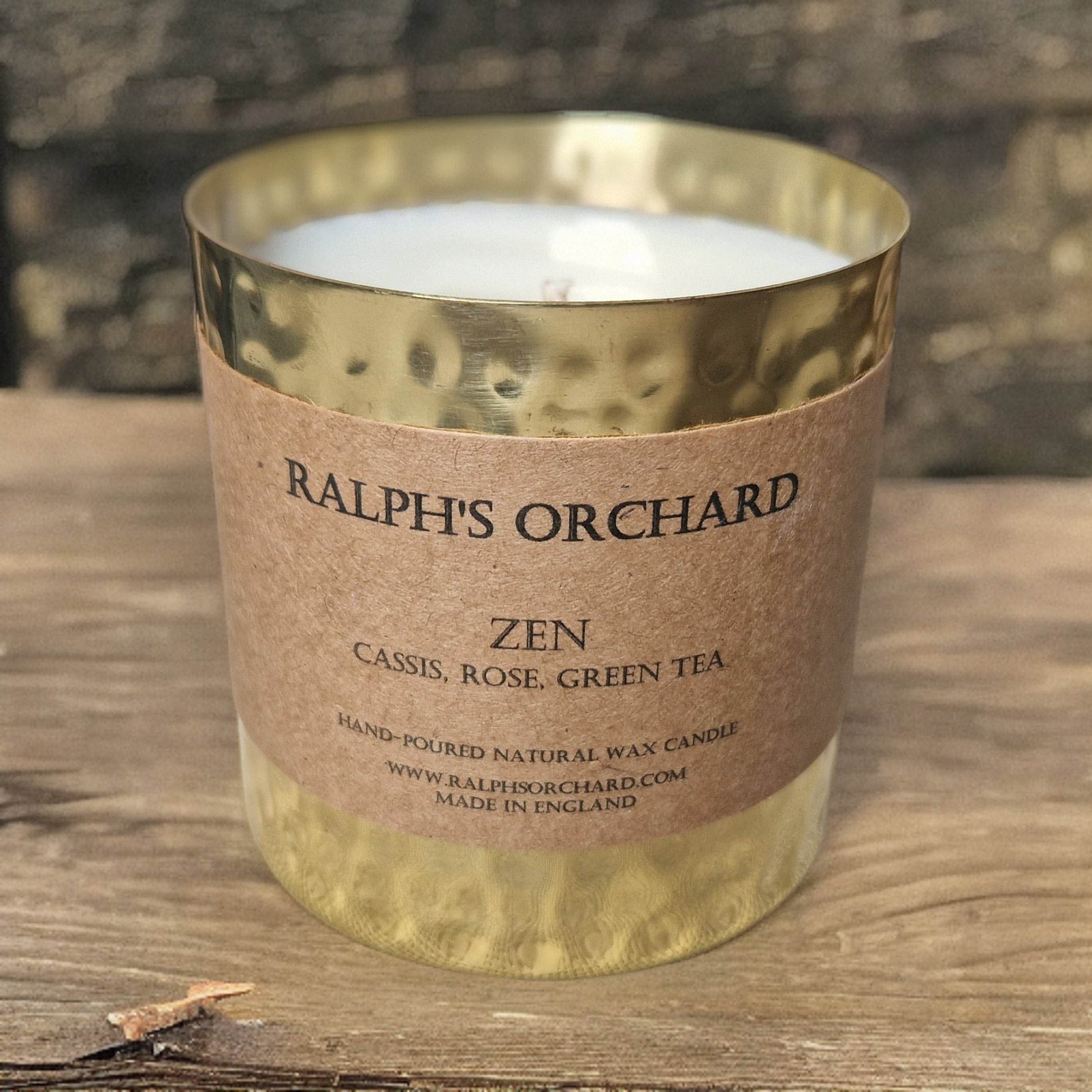 Gold tin scented candle